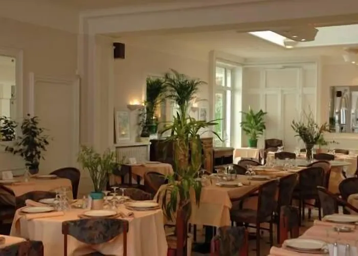 Hotell Et D'orfeuil 3*