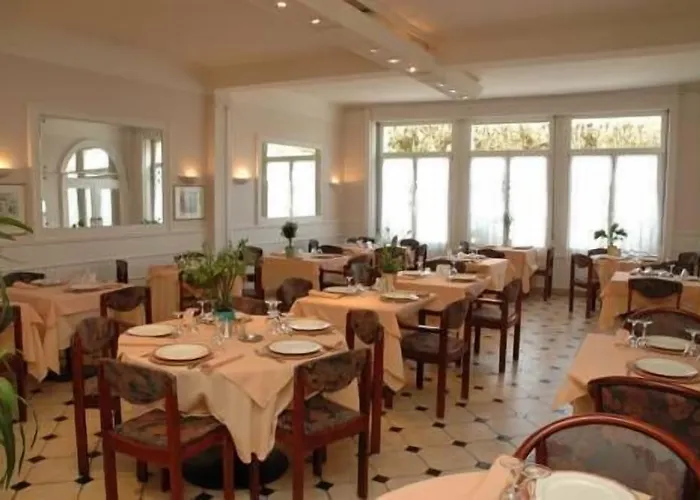 Hotell Et D'orfeuil Bourbonne-les-Bains