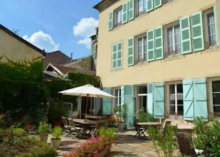 Et D'orfeuil Hotell 3*